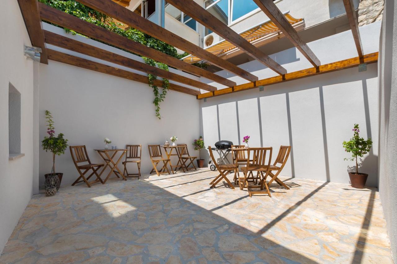 Luxury Apartments Azalea Primosten Exterior photo